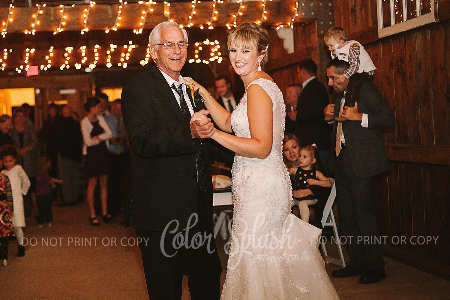 allegan-mi-barn-wedding_1237