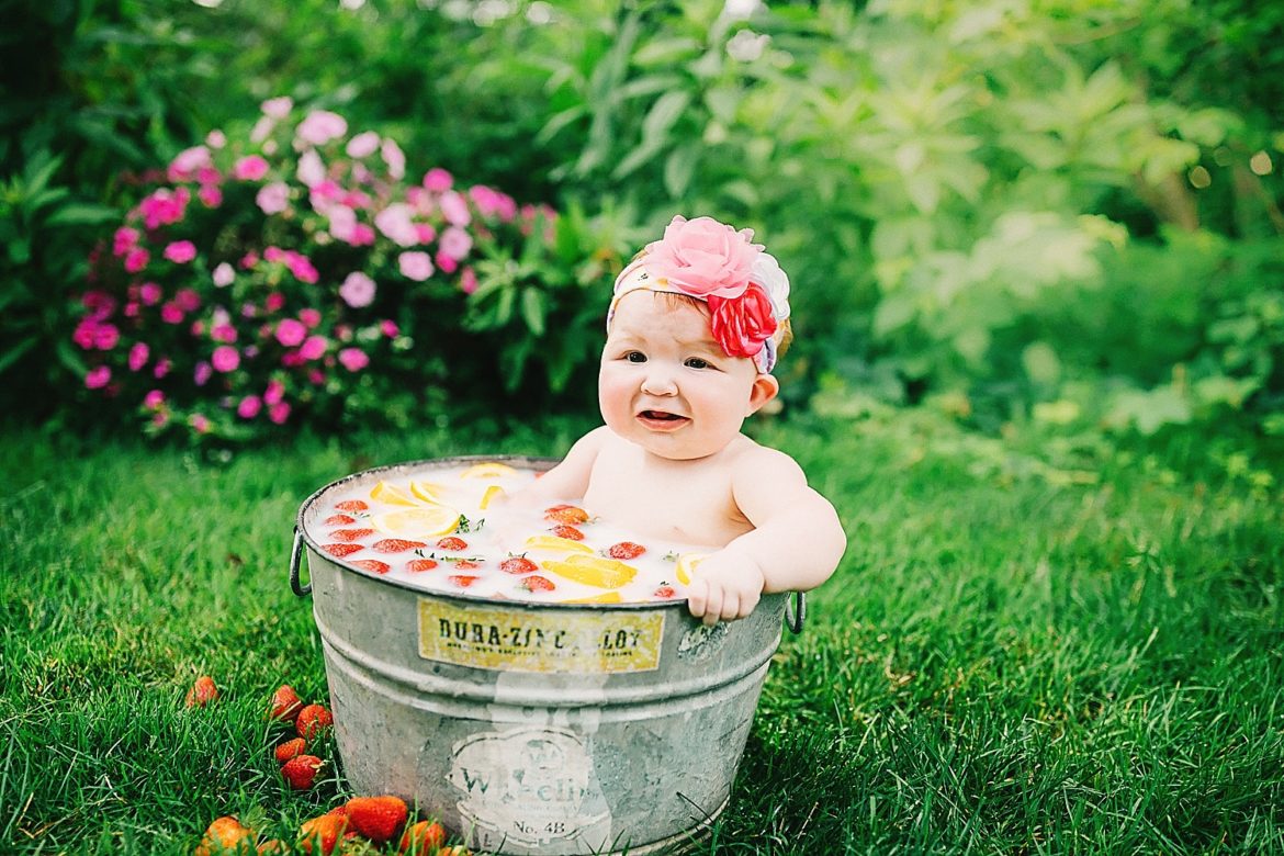 milk bath mini photo session